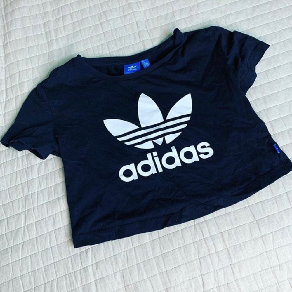 Adidas women’s cropped T shirt